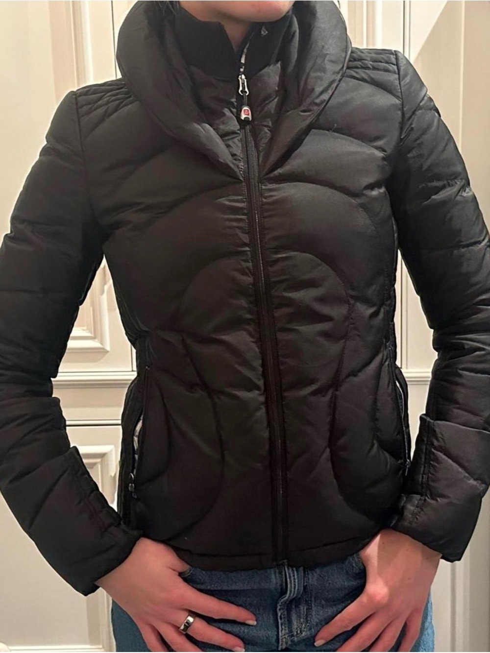 Lululemon Black Quilted Sculpting Puffer Jacket